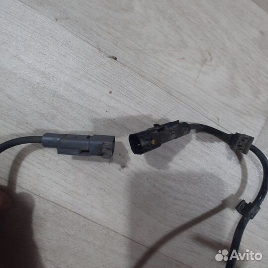 Датчик ABS передний Chevrolet Aveo T300 2012