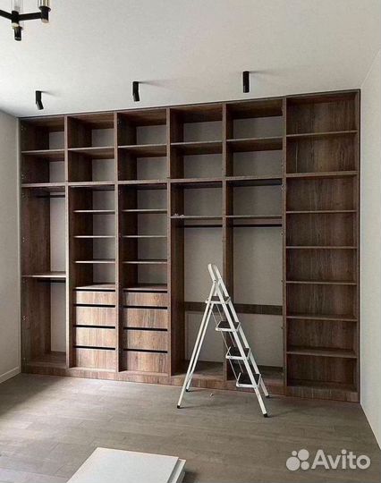 Шкаф белый (и другие цвета)