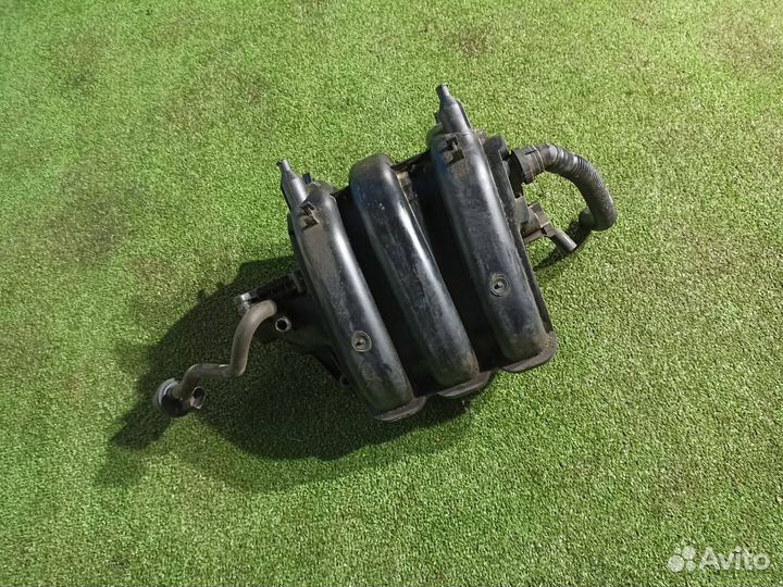 Коллектор впускной Skoda Fabia 2 хэтчбек 5дв. 1.2