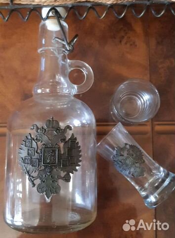 Набор штофт и две рюмки