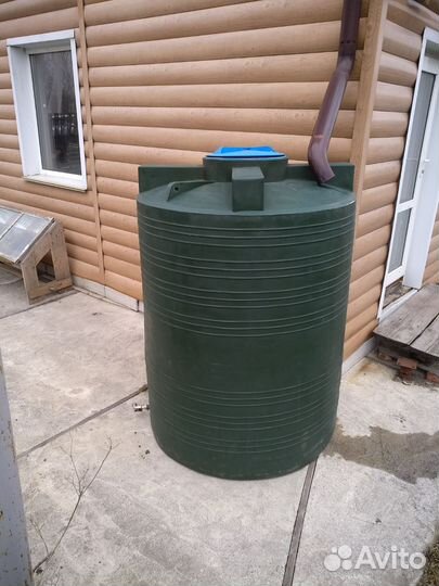 Емкость для воды, 2 и 4 куба