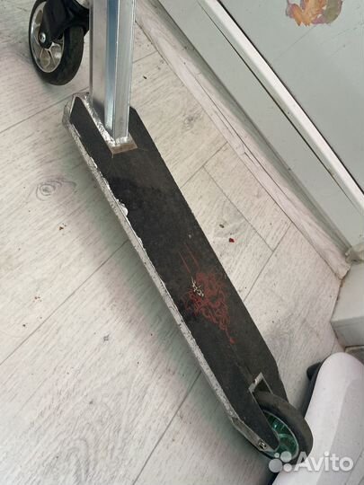 Дека на трюковой самокат со шкуркой