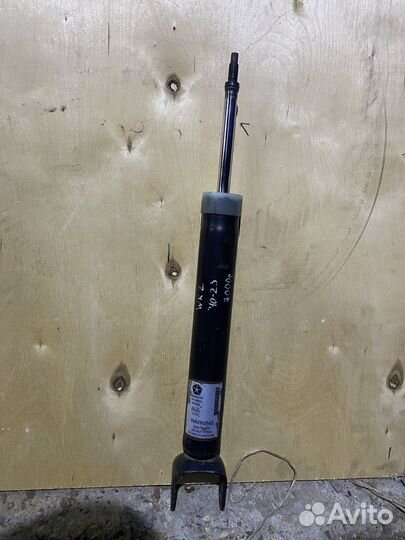 Задний амортизатор WK2 Jeep