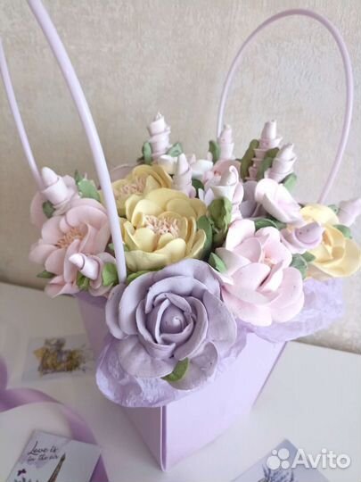 Зефирные цветы в Корзинке, в наличии