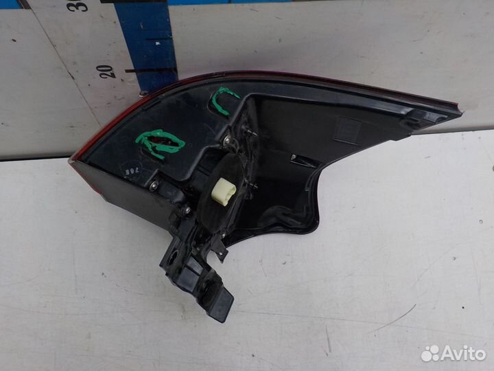 Фонарь задний правый наружный Lexus LX 450 2015