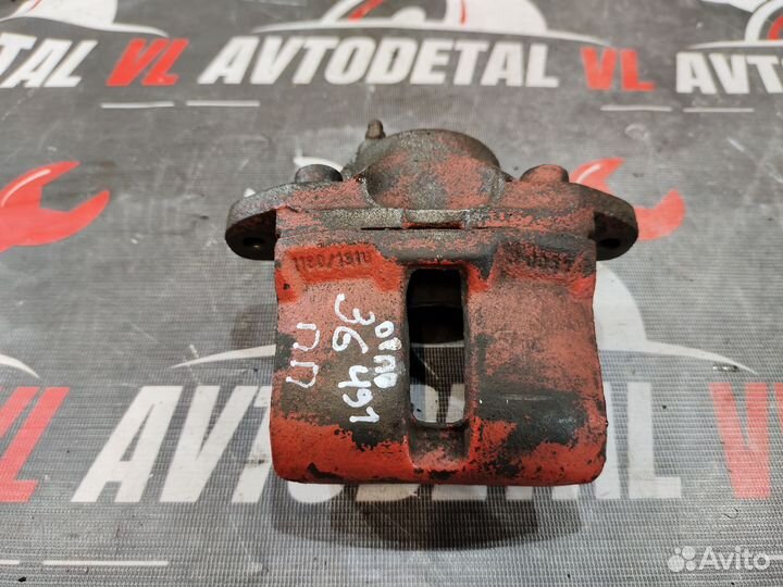 Суппорт передний правый Renault Logan 1