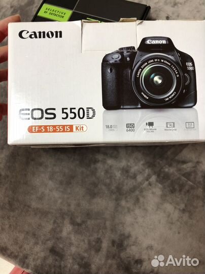 Зеркальный фотоаппарат canon 550d