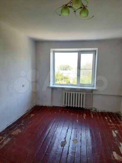 Комната 18 м² в 4-к., 5/5 эт.