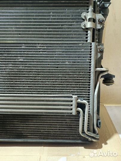 Радиатор охлаждения двигателя Volkswagen Touareg