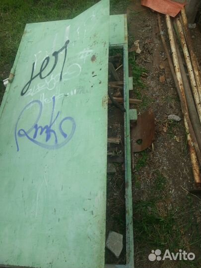 Дверь металлическая б/у