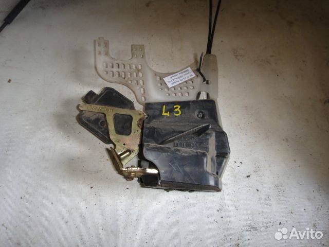 Замок двери Tucson (04-10) зад L б/у (арт. 814102E000)