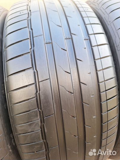 Hankook Ventus S1 Evo 3 EV K127E 235/50 R20 и 265/45 R20 104T