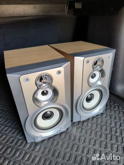 Колонки Elenberg трёхполосные