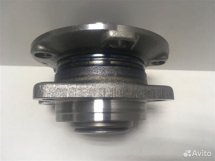 Ступица задняя подшипник ступичный Audi A6 C6 4F