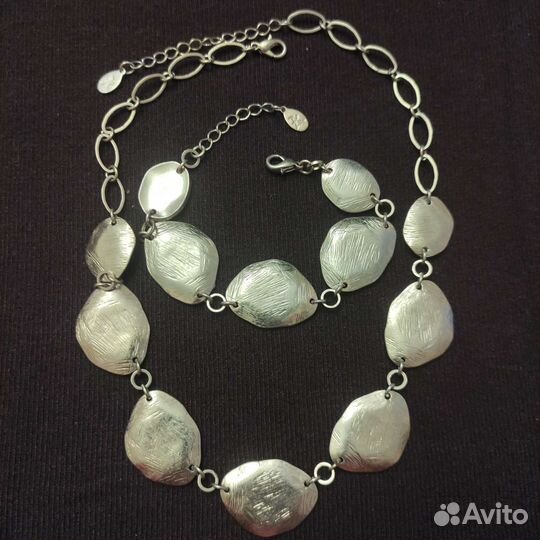 Браслеты, колье