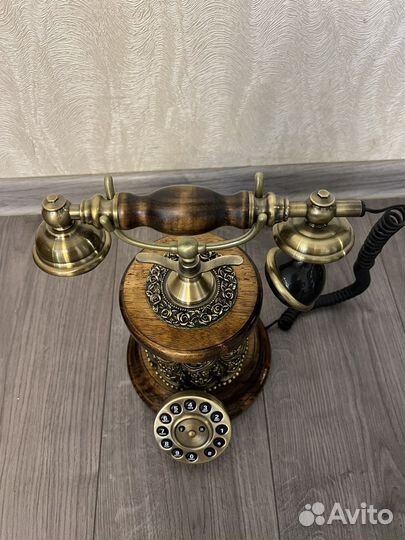 Ретро телефон