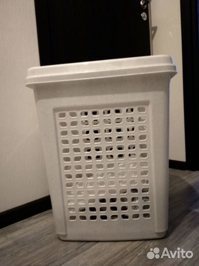 Белая корзина для белья на 65л BranQ-1800