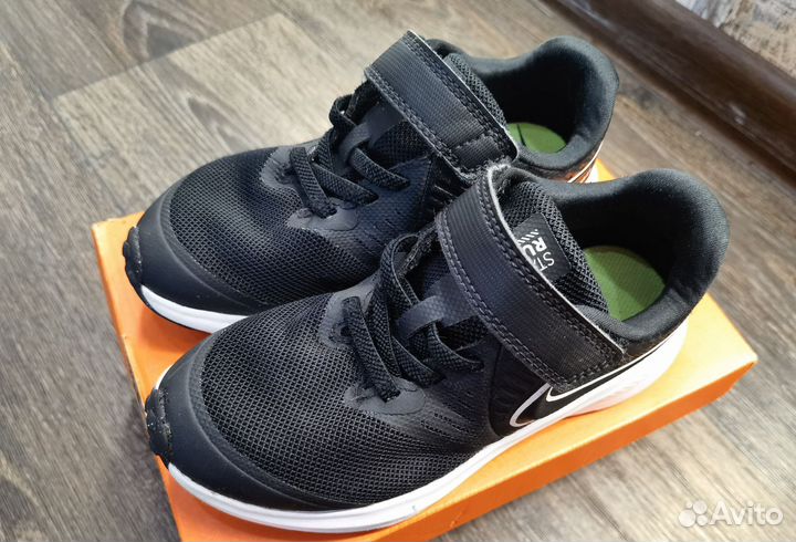 Кроссовки nike 27