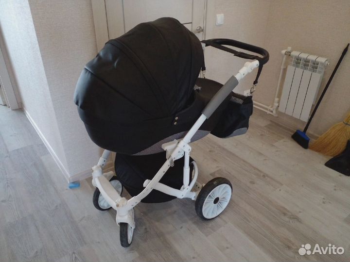 Продам детскую коляску