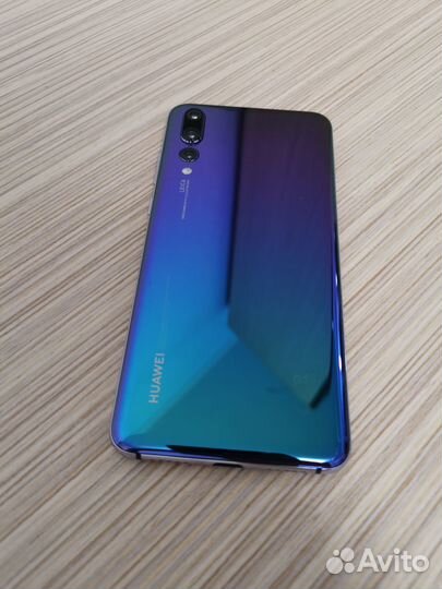 HUAWEI P20 Pro, 6/128 ГБ
