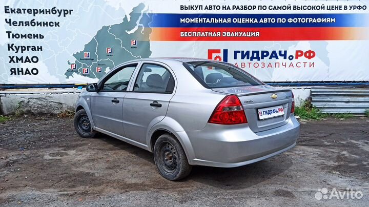 Накладка на решетку бампера Chevrolet Aveo Т250