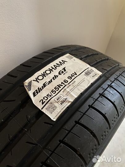 Yokohama BluEarth-GT AE-51 205/55 R16 94V