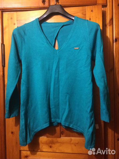 Кофта с открытой спиной