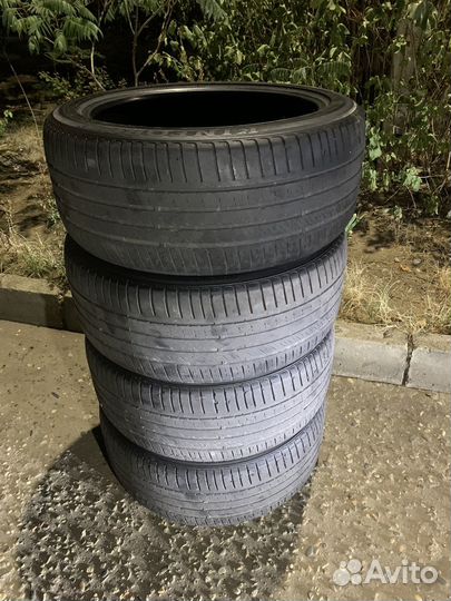 Kinforest KF-550 295/40 R21