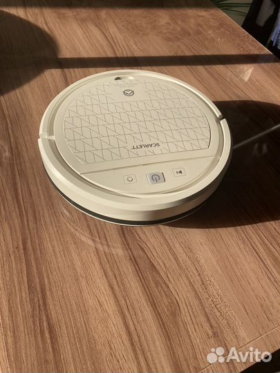 Робот-пылесос Scarlett