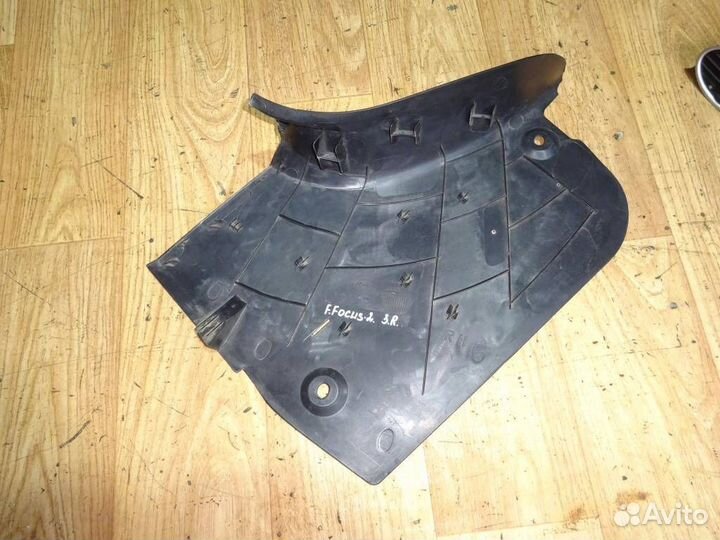 Обшивка багажника Ford Focus II 2008-2011