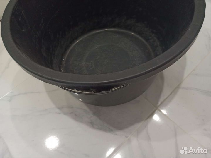 Таз. Толстая пластмасса