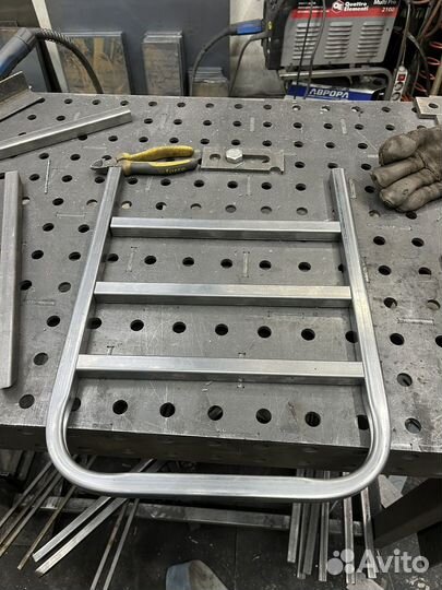 Изготовление подстолья, ступени, огражения