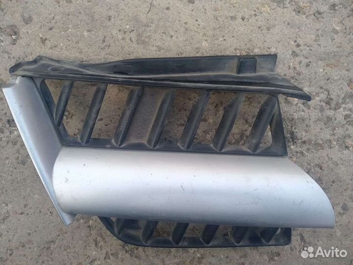 Решетка радиатора mitsubishi outlander 1