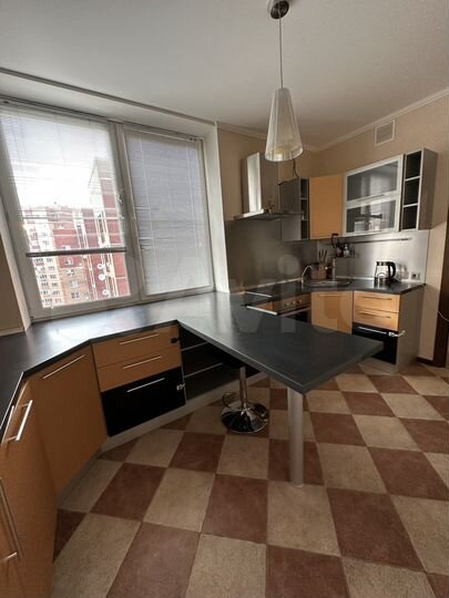 2-к. квартира, 80,9 м², 9/10 эт.