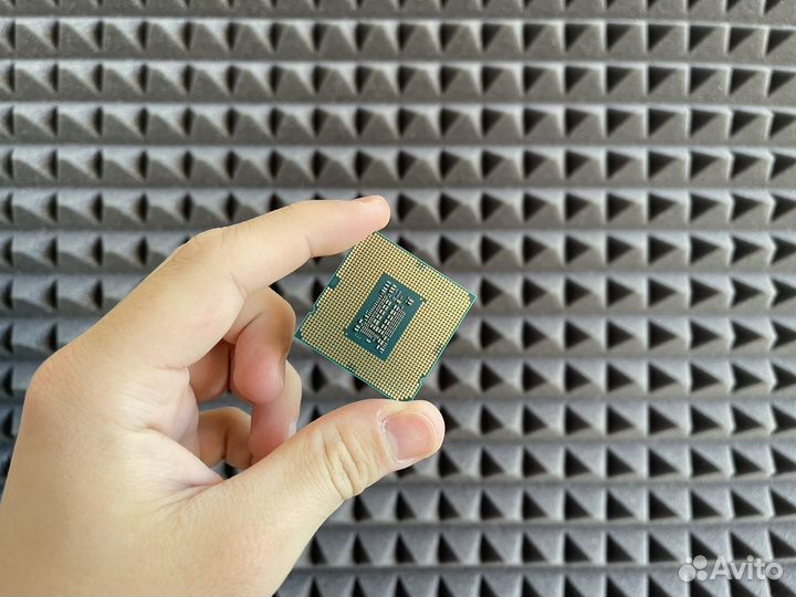 Процессор Intel Core I3 10100 (с видеоядром)