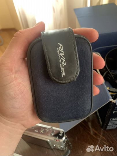 Компактный цифровой фотоаппарат