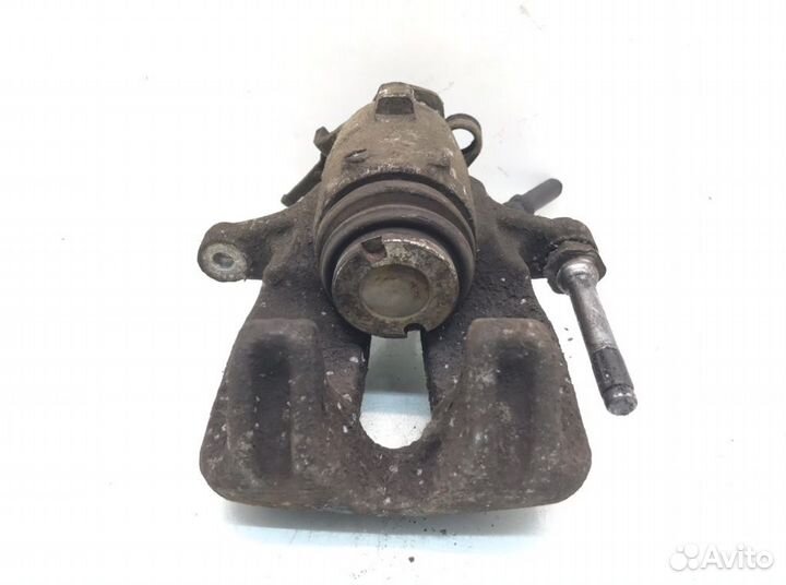 Суппорт задний правый Opel Insignia 2.0 cdti 2010