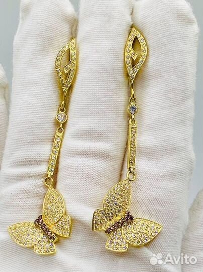 Золотые серьги с камнем