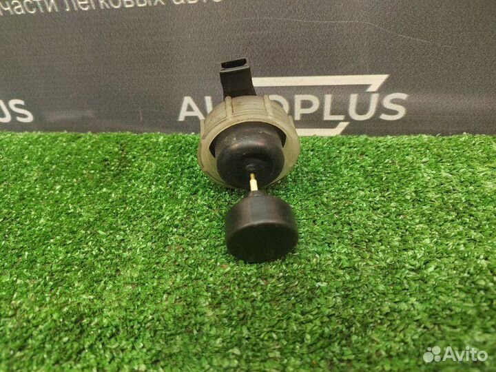 Крышка бачка тормозной жидкости Hyundai Matrix