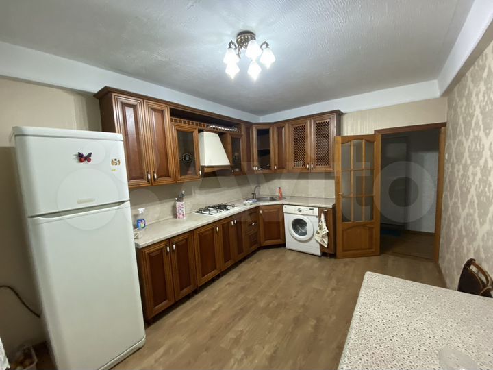 4-к. квартира, 83 м², 5/5 эт.