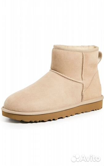 Ugg Classic mini