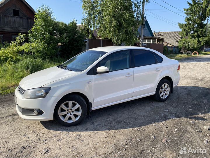 Volkswagen Polo 1.6 AT, 2011, 192 000 км