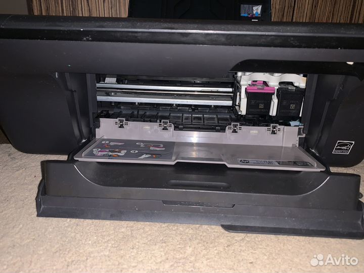 Принтер hp Deskjet 2050