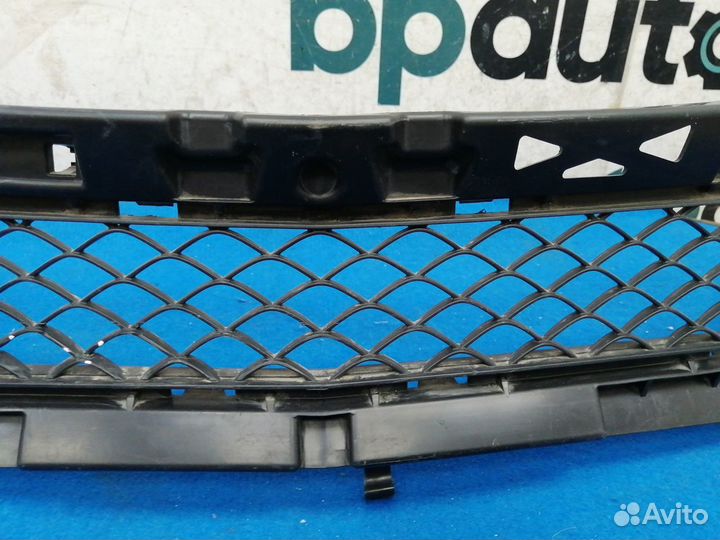 Решетка переднего бампера верхняя П, A2928850265