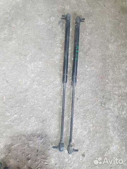 Амортизаторы, упоры капота Audi A8 D2