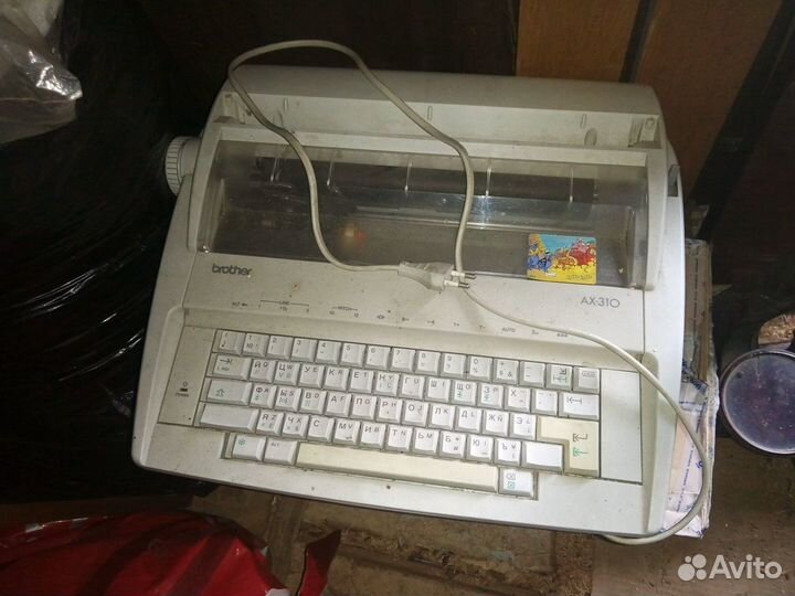 Продается две электронных пишущих машинки