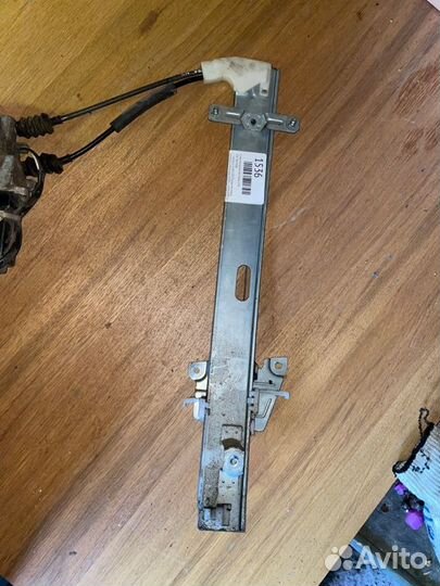 Стеклоподъемник задний правый Kia Sportage 1