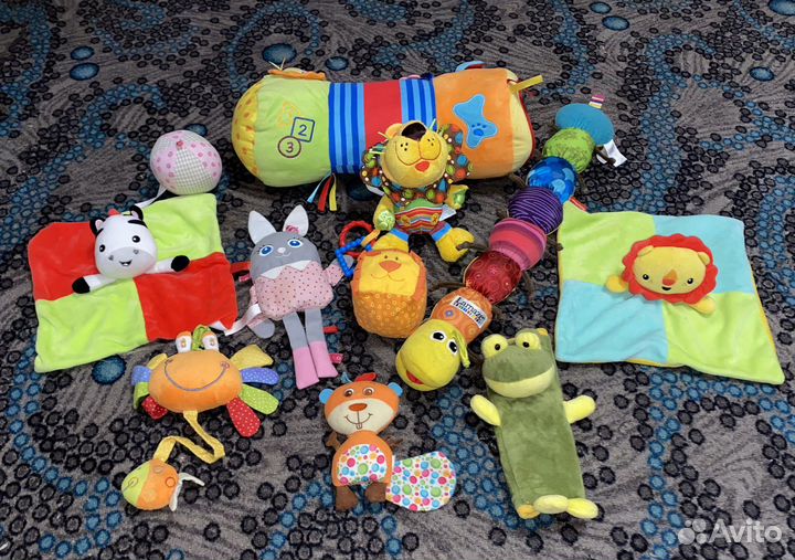 Развивающие игрушки пакетом 0+