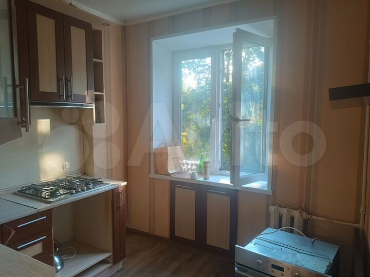 2-к. квартира, 43 м², 3/3 эт.