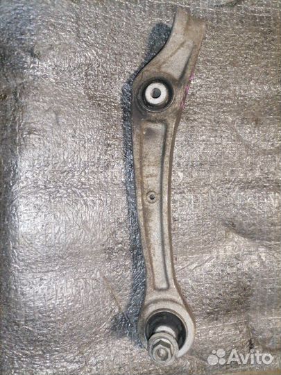 Рычаг подвески нижний передний левый Audi A4 B8
